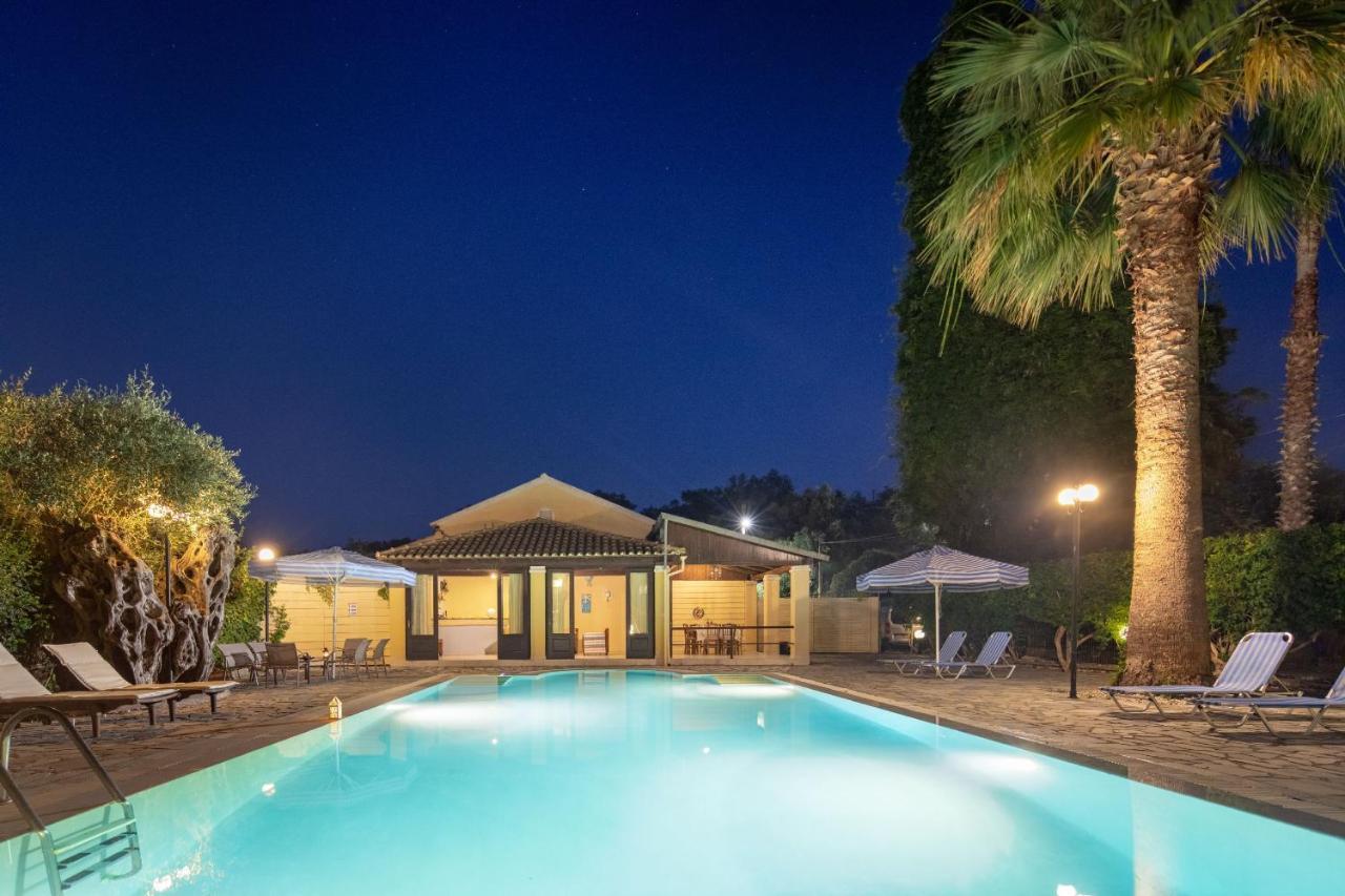 Villa Lianolia Peritheia Экстерьер фото