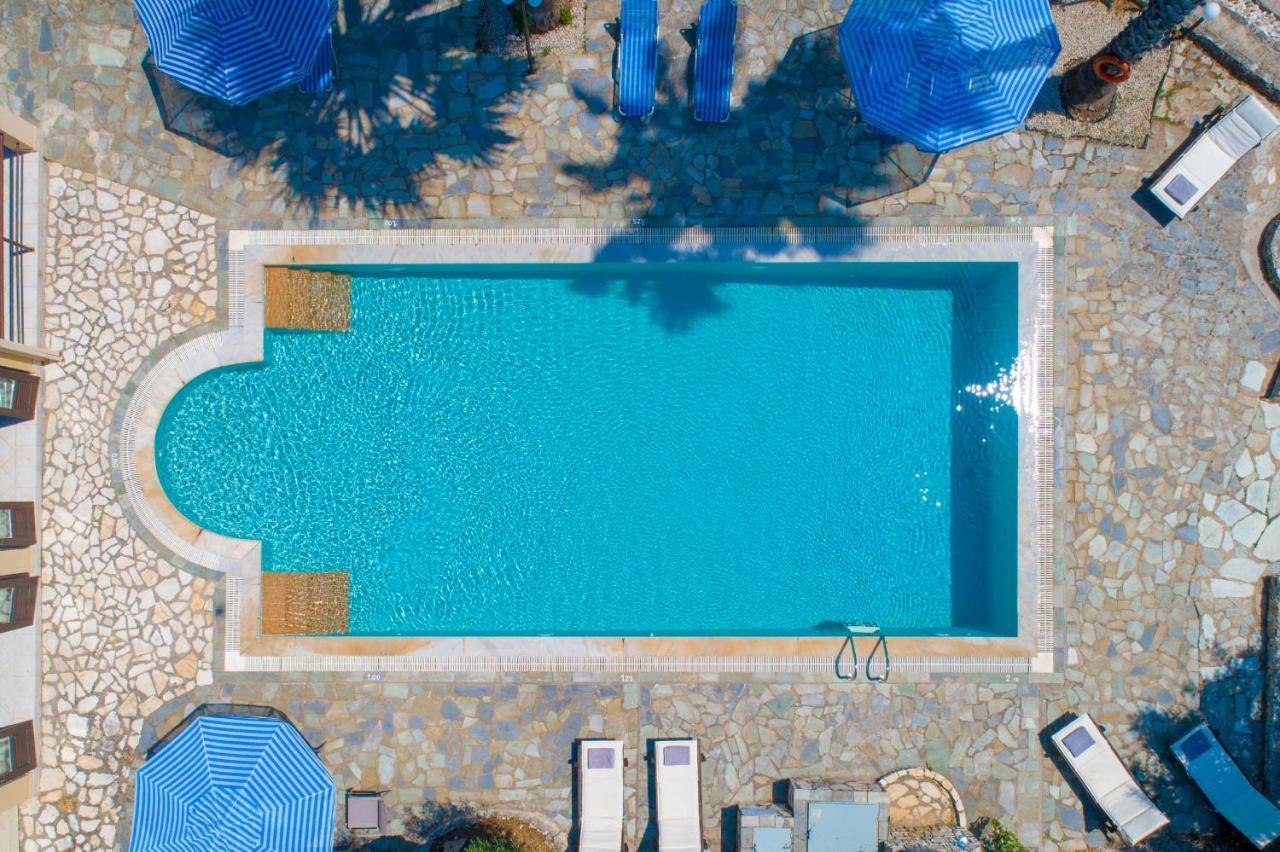 Villa Lianolia Peritheia Экстерьер фото