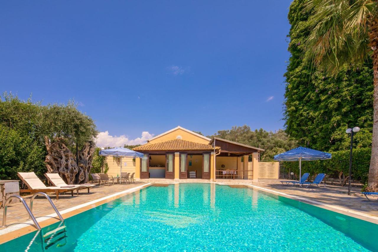 Villa Lianolia Peritheia Экстерьер фото