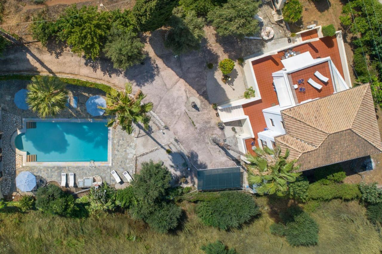 Villa Lianolia Peritheia Экстерьер фото